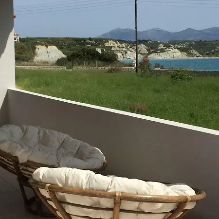 Nik's Summer House